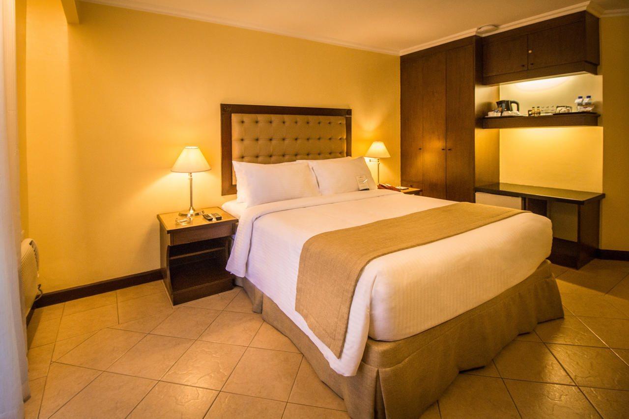 Royal Bellagio 3* Makati City